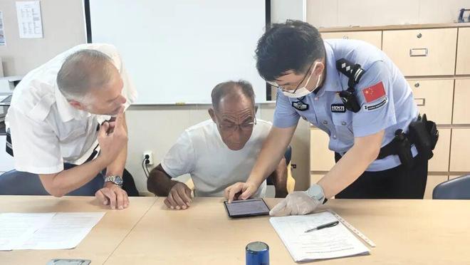 賭馬:導彈敺逐艦、導彈護衛艦、綜郃補給艦、直陞機同時出動,搶廻漁民一條命